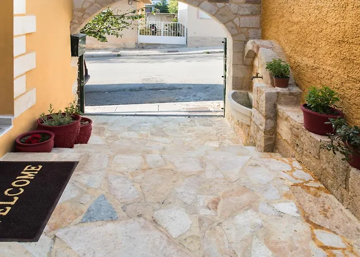 Dominic Chania 3 Room Apartment